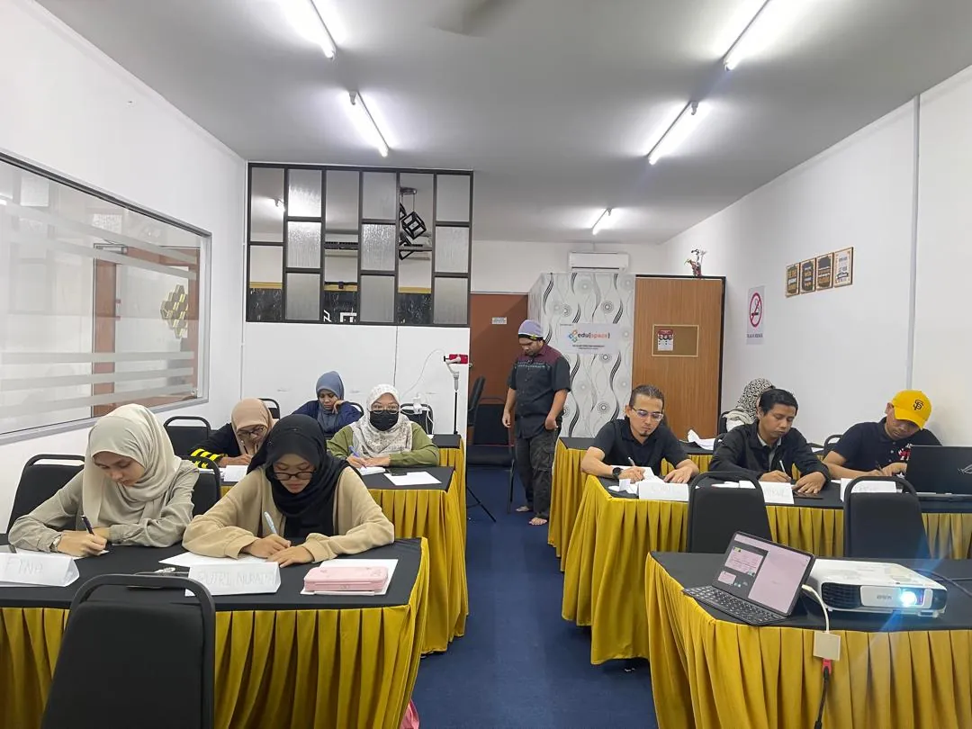 Aktiviti Latihan Digital DuEIT Learning Centre